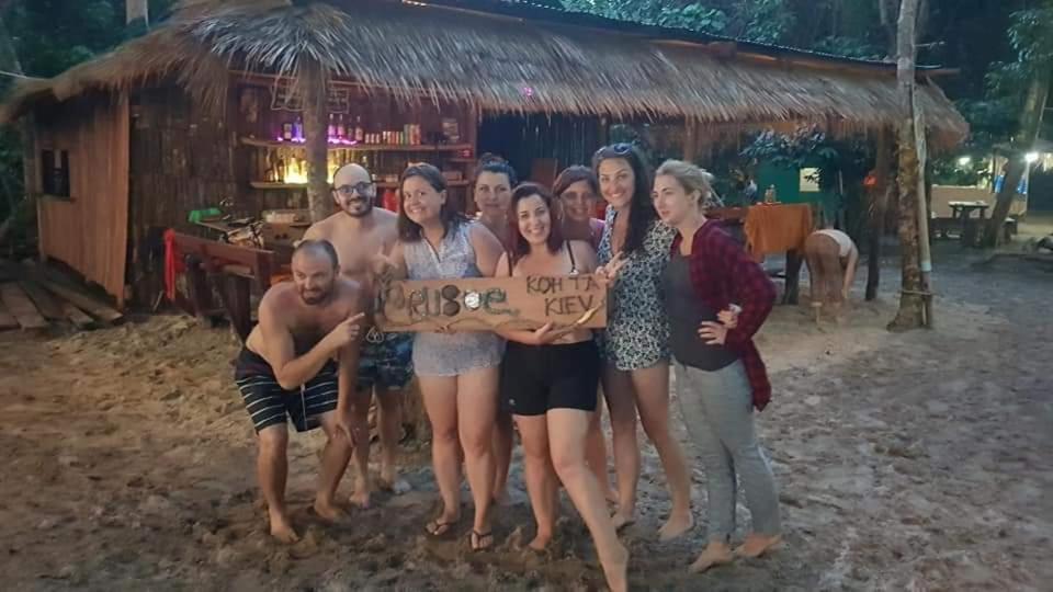Отель Crusoe Koh Takiev Island Koh Ta Kiev Экстерьер фото