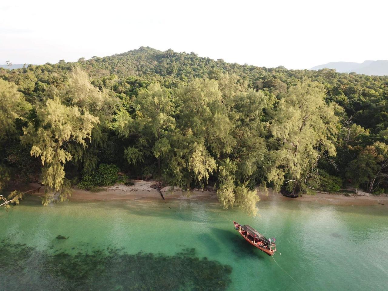 Отель Crusoe Koh Takiev Island Koh Ta Kiev Экстерьер фото