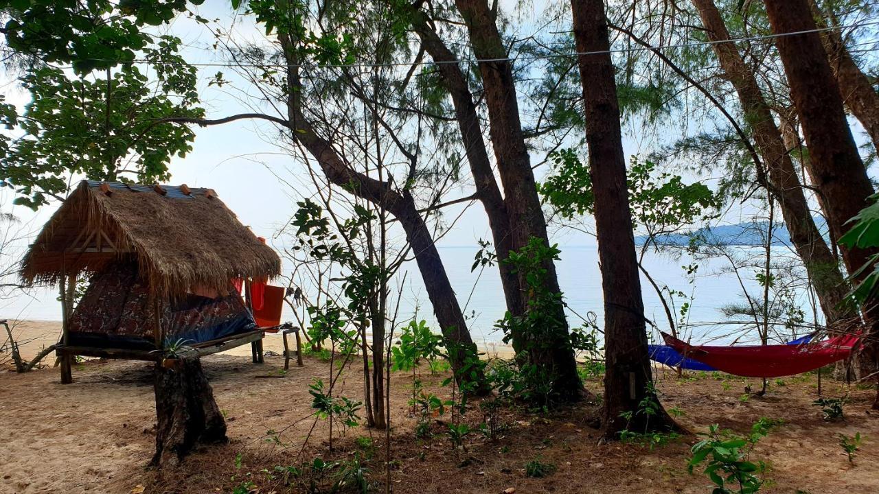 Отель Crusoe Koh Takiev Island Koh Ta Kiev Экстерьер фото